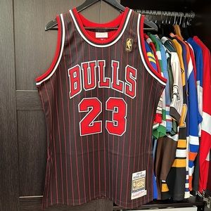 Michael Jordan Chicago Bulls Mitchell & Ness 1996 Authentic Jersey NBA